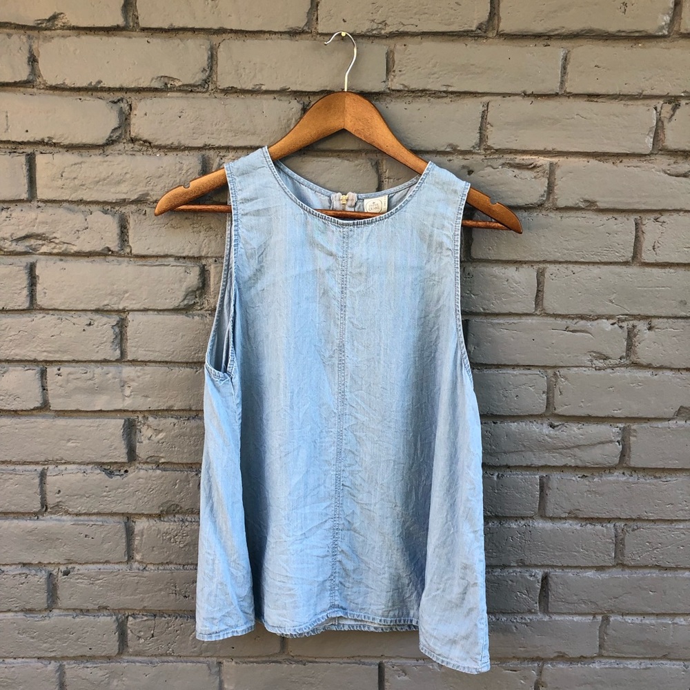 Paper Crane Lightwash Chambray Shift Blouse L